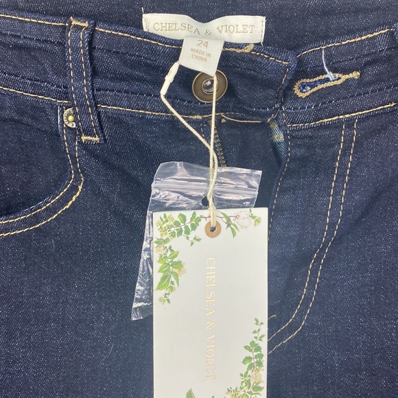 NWT Chelsea & Violet dark denim yellow stitching wide legged wide cuff jean - Picture 3 of 11